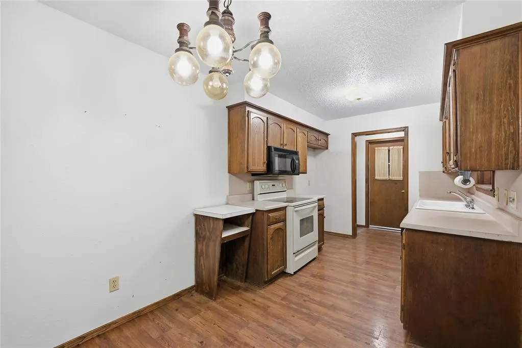 Photo 5 — 2404 SE 51st Street, Oklahoma City, OK 73129