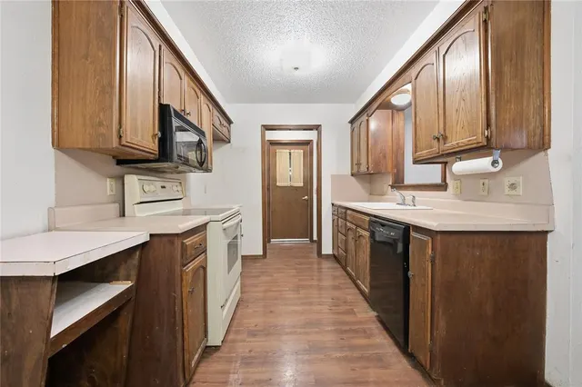 Photo 8 — 2404 SE 51st Street, Oklahoma City, OK 73129