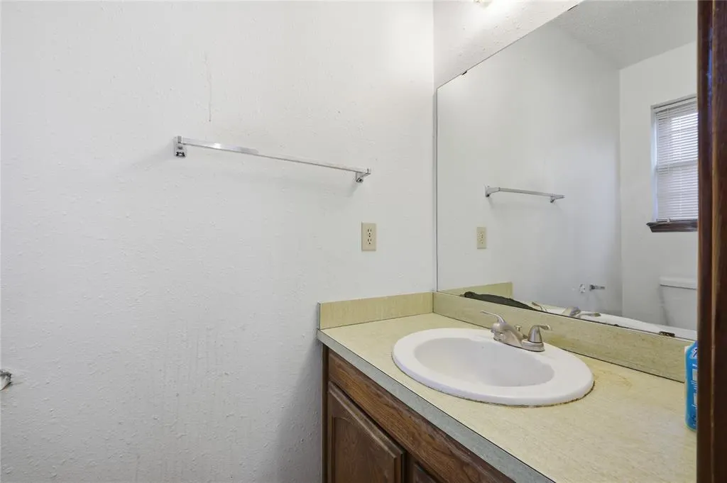 Photo 11 — 2404 SE 51st Street, Oklahoma City, OK 73129