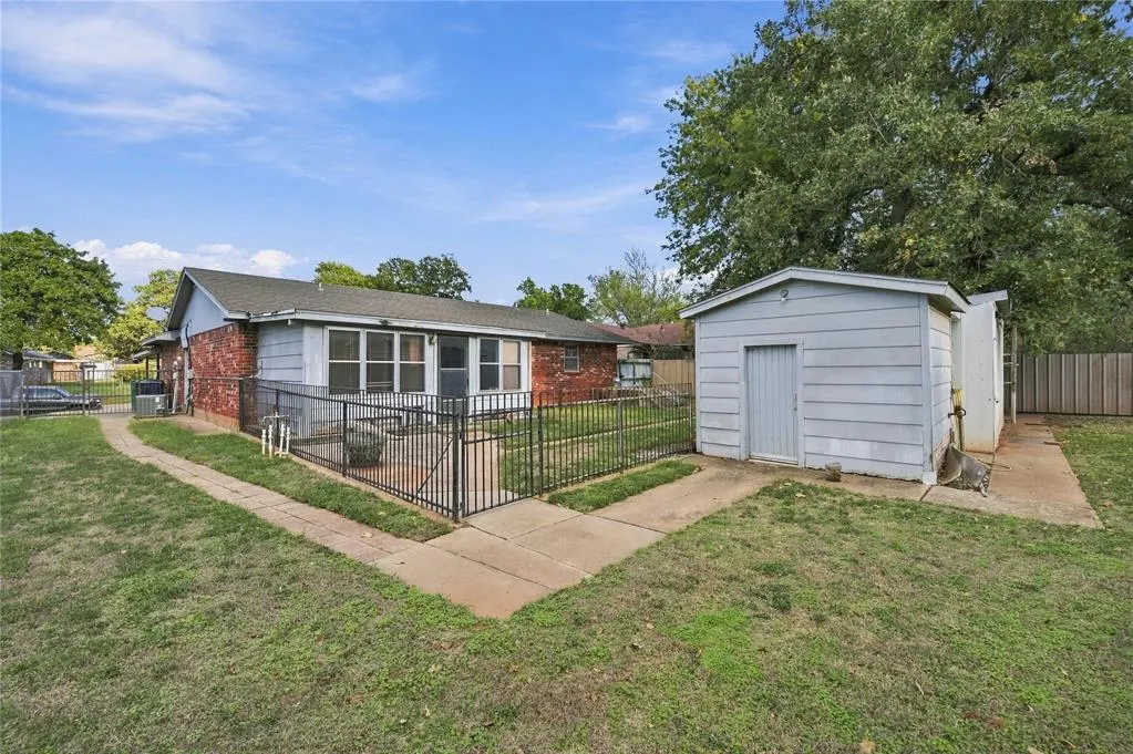 Photo 15 — 2404 SE 51st Street, Oklahoma City, OK 73129