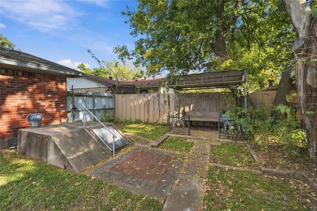 Photo 16 — 2404 SE 51st Street, Oklahoma City, OK 73129