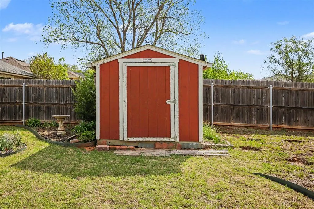 Photo 20 — 704 Tioga Circle, Norman, OK 73071
