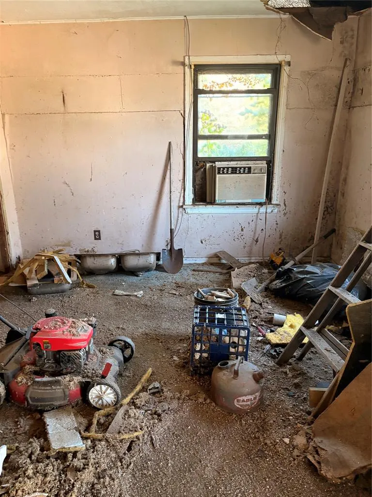 Photo 2 — 1628 NE Euclid Street, Oklahoma City, OK 73117