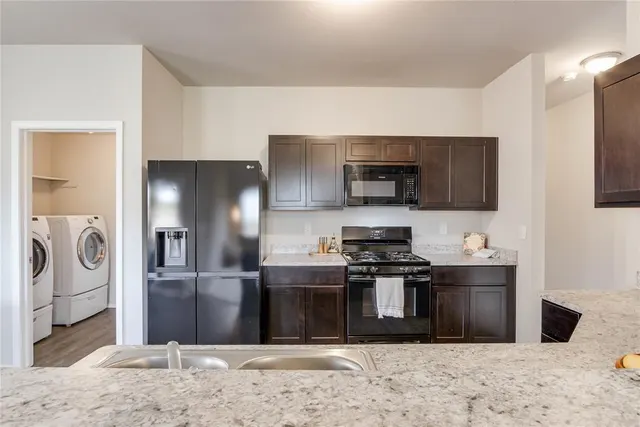 Photo 5 — 3929 Siena Ridge Boulevard, Oklahoma City, OK 73179