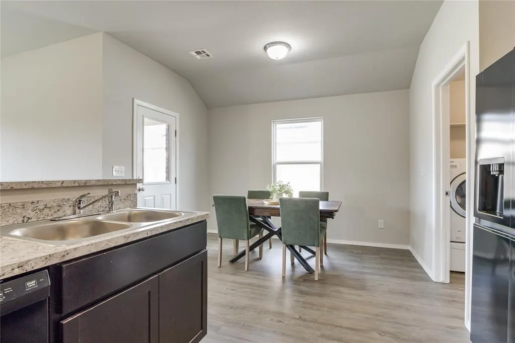 Photo 19 — 3929 Siena Ridge Boulevard, Oklahoma City, OK 73179