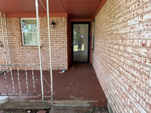 Photo 6 — 4828 Creekwood Drive, Oklahoma City, OK 73135