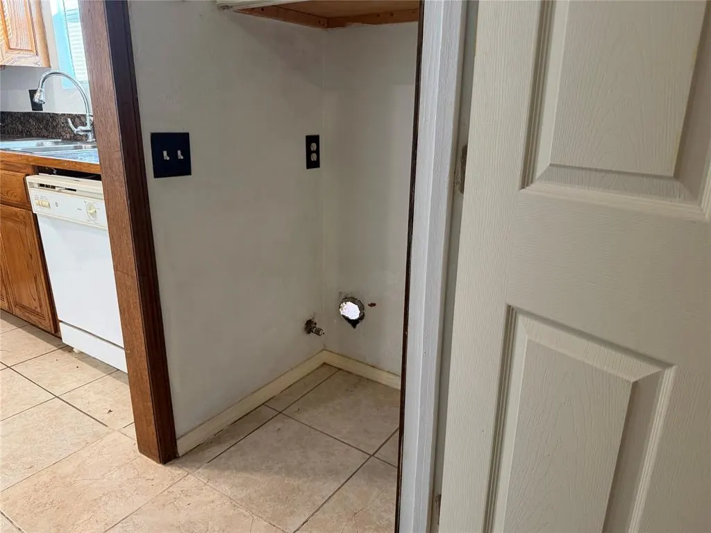 Photo 16 — 4828 Creekwood Drive, Oklahoma City, OK 73135