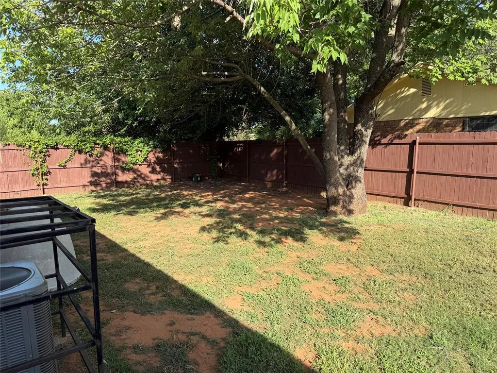 Photo 18 — 4828 Creekwood Drive, Oklahoma City, OK 73135