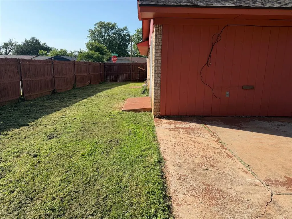 Photo 21 — 4828 Creekwood Drive, Oklahoma City, OK 73135
