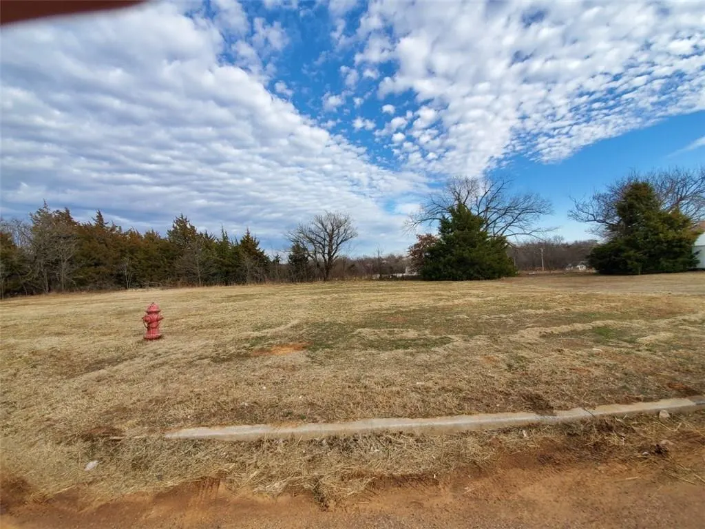 Photo 7 — 000 Private Road, Harrah, OK 73045
