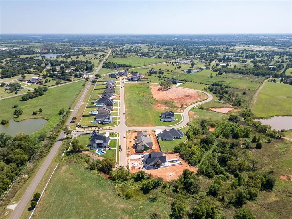 Photo 12 — 4600 Mahogany Hills Drive, Moore, OK 73160