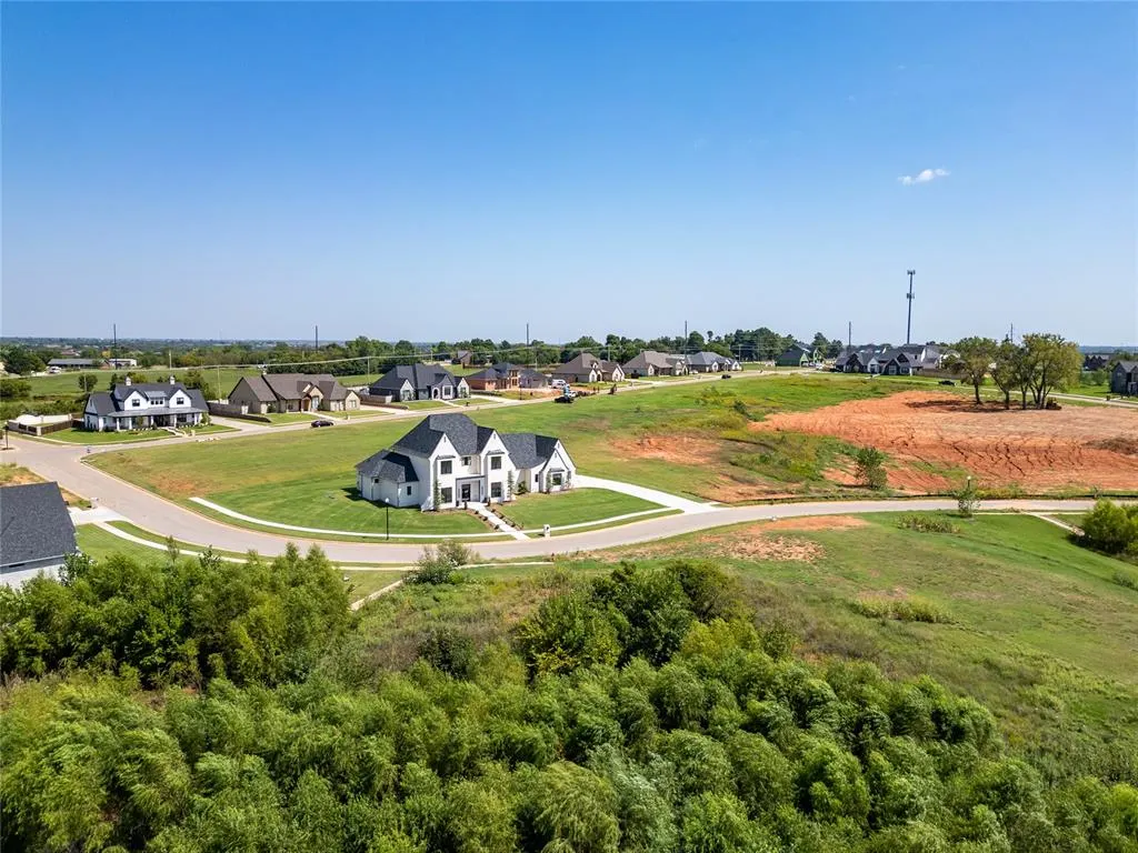 Photo 26 — 4400 Mahogany Hills Drive, Moore, OK 73160
