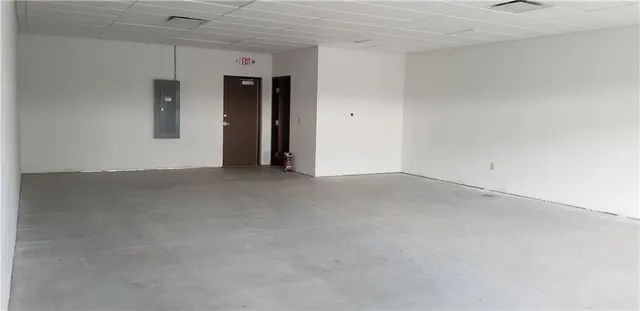 Photo 2 — 7907 N Council Road, Oklahoma City, OK 73132