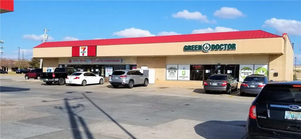 Front exterior — 12000 S Western Avenue B, Moore, OK 73170