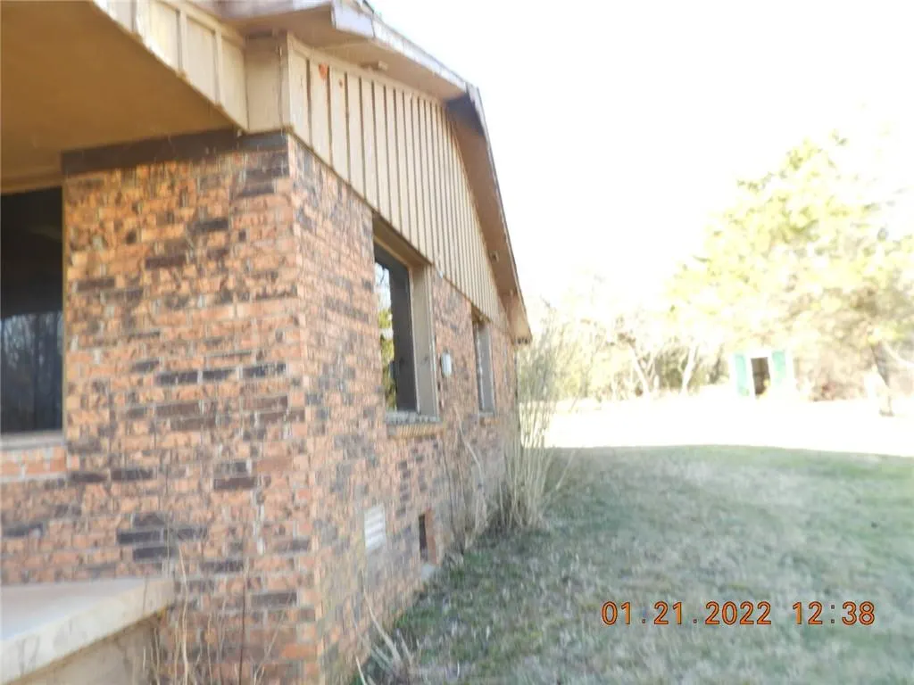 Photo 2 — 31270 Highway 102 Highway, Macomb, OK 74852