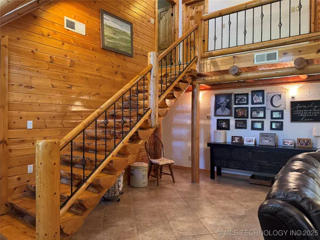 Photo 8 — 10698 S Childrens Lane, Caddo, OK 74729