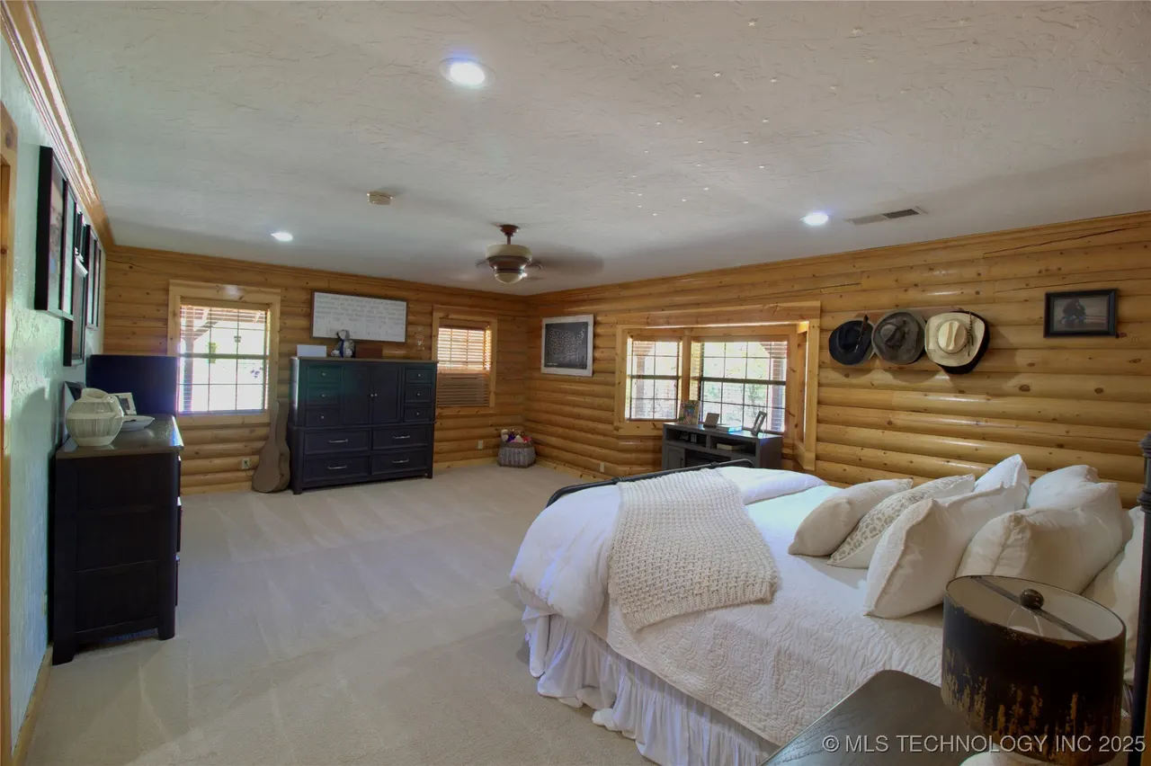 Photo 16 — 10698 S Childrens Lane, Caddo, OK 74729