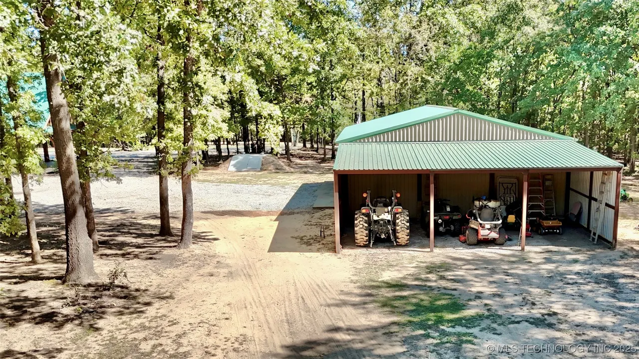 Photo 35 — 10698 S Childrens Lane, Caddo, OK 74729