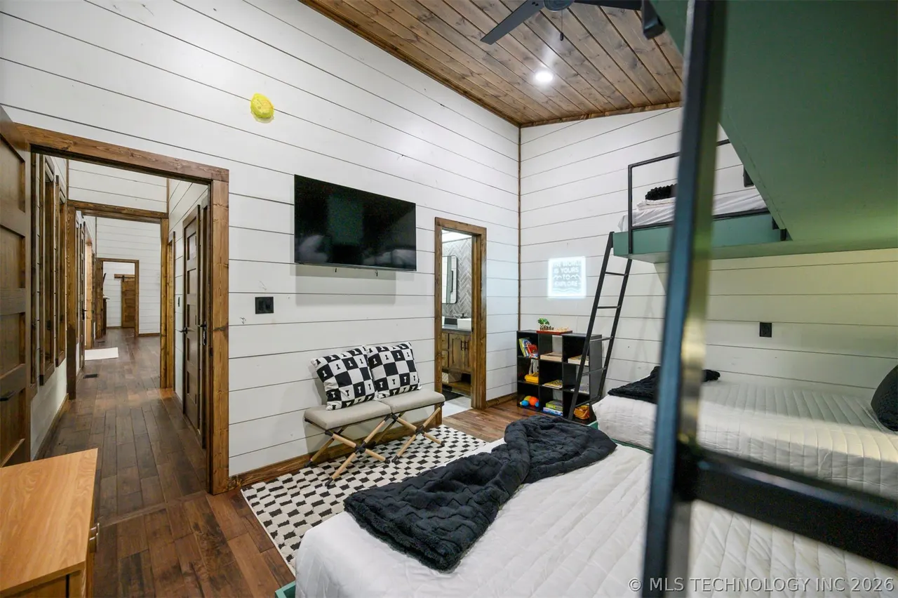 Photo 28 — 2057 Pine Hills, Broken Bow, OK 74728
