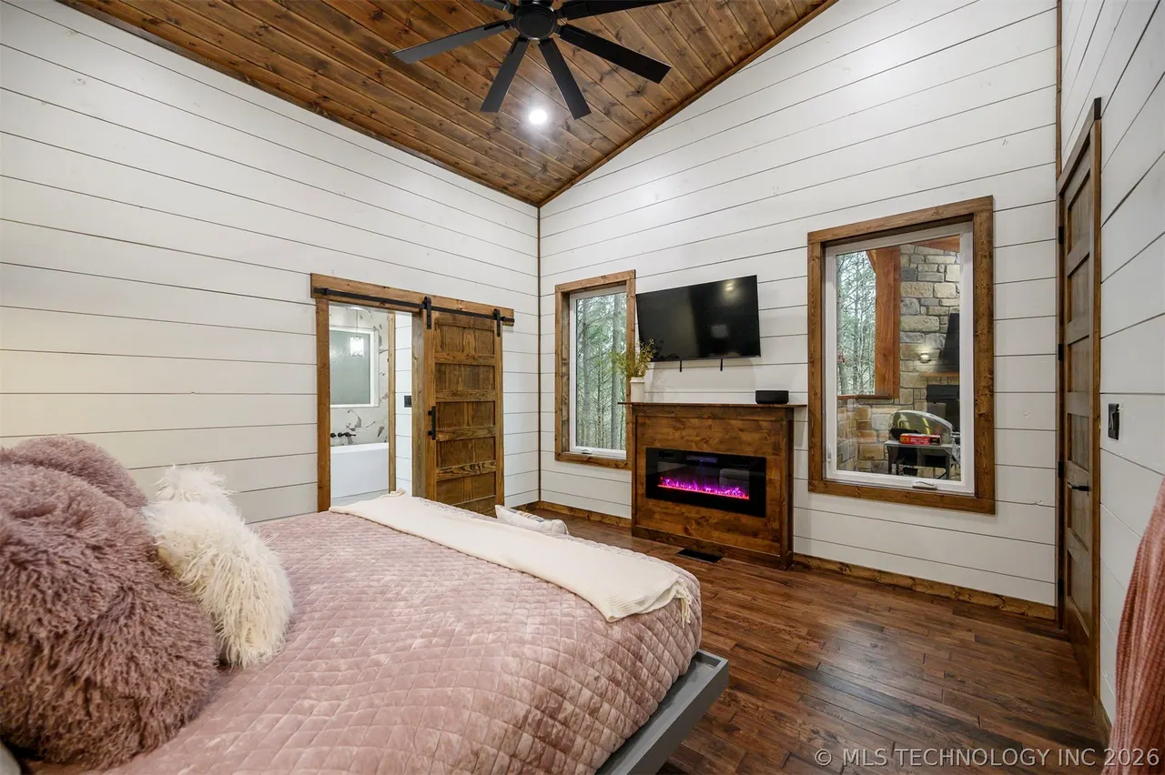 Photo 37 — 2057 Pine Hills, Broken Bow, OK 74728