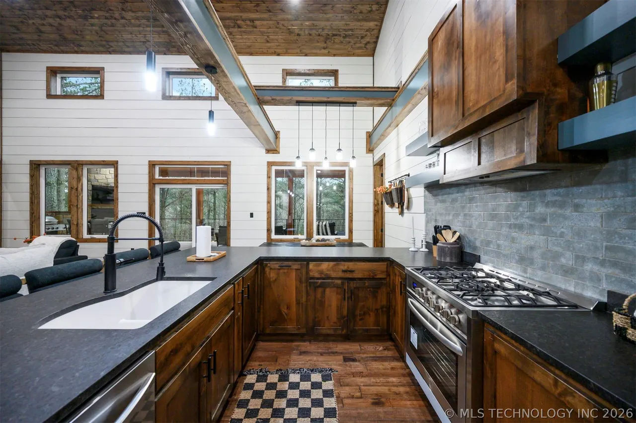 Photo 17 — 2057 Pine Hills, Broken Bow, OK 74728