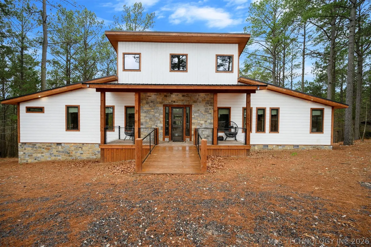 Photo 8 — 2057 Pine Hills, Broken Bow, OK 74728