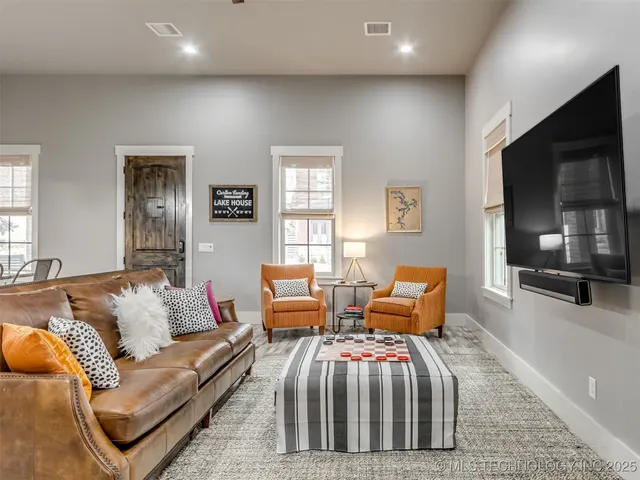 Photo 6 — 34 Park Street, Carlton Landing, OK 74432