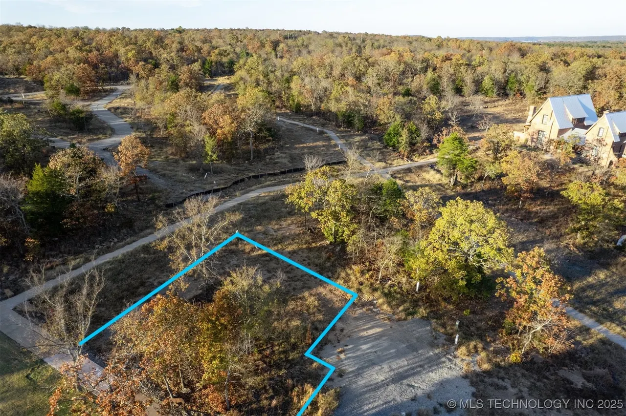 Front exterior — 105 Ridgeline Road, Carlton Landing, OK 74432