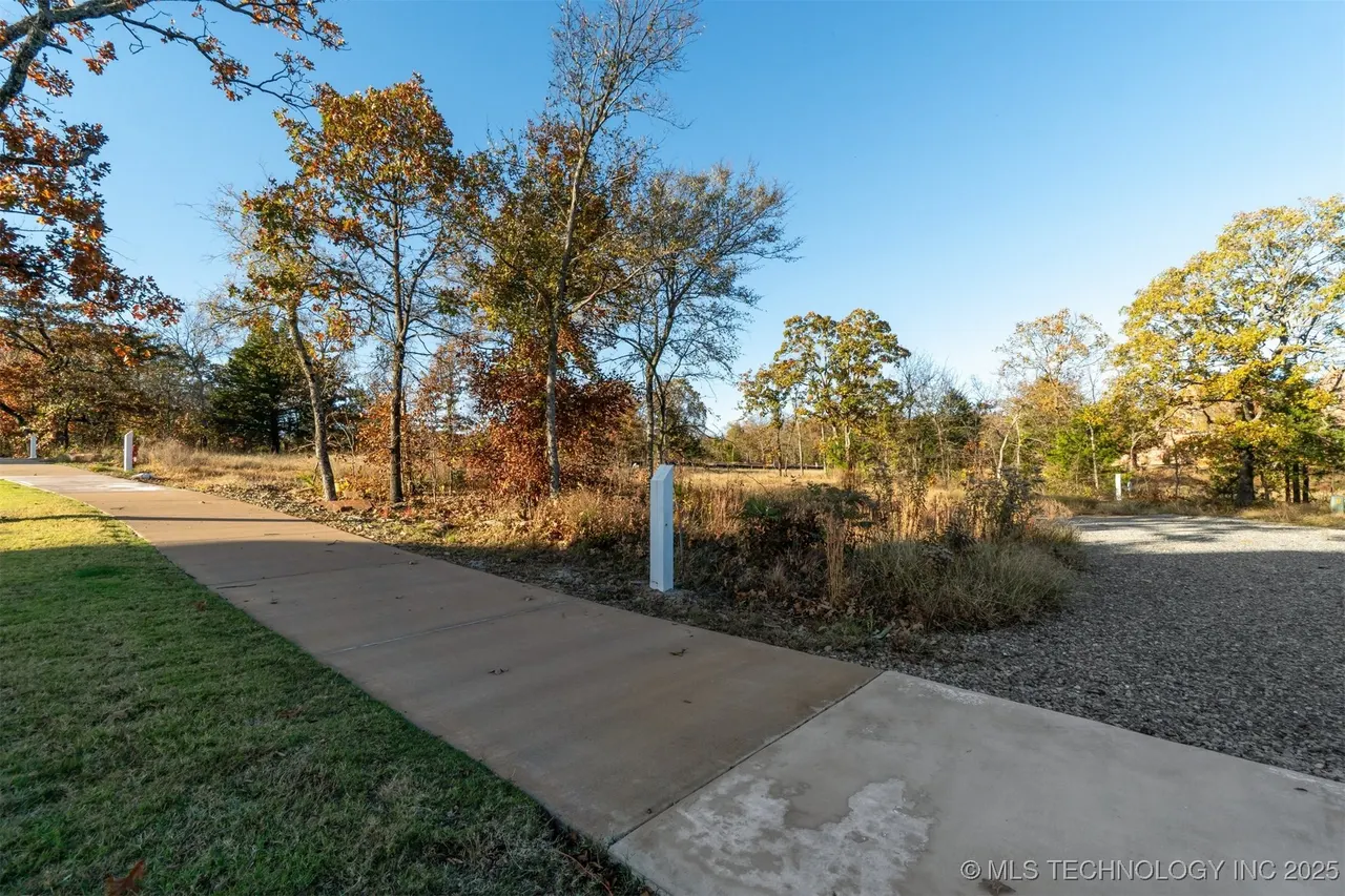 Photo 3 — 105 Ridgeline Road, Carlton Landing, OK 74432