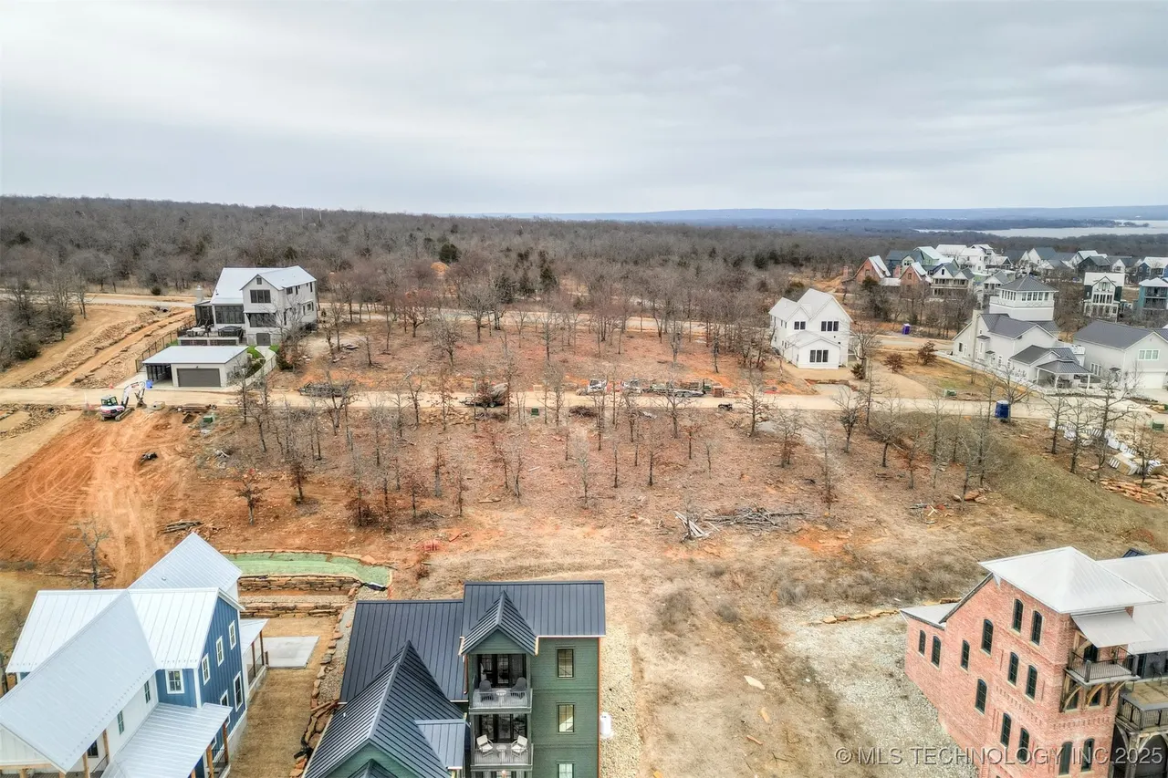 Photo 4 — 118 Sandstone Drive, Carlton Landing, OK 74432