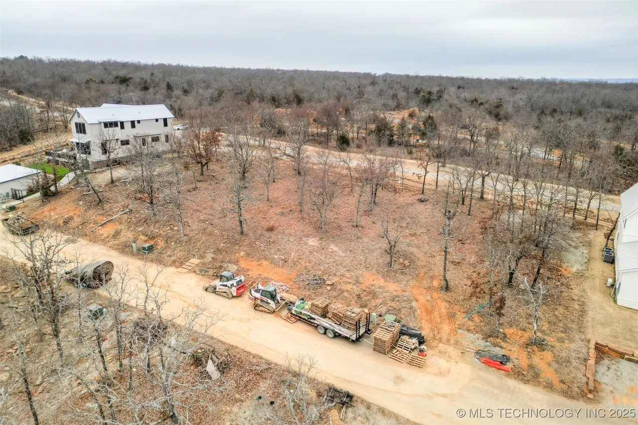 Photo 5 — 118 Ridgeline Road, Carlton Landing, OK 74432