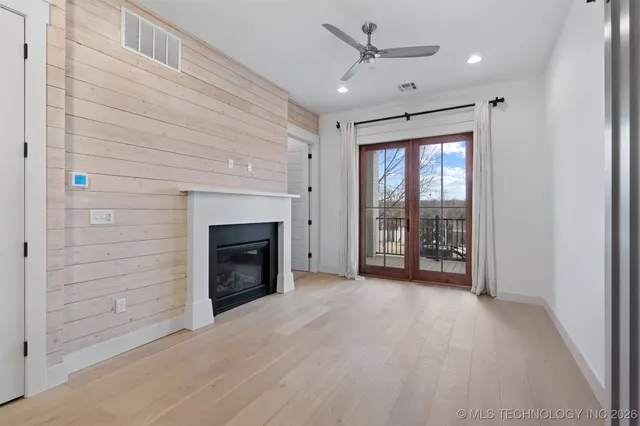 Photo 7 — 29 Water Street 3, Carlton Landing, OK 74432