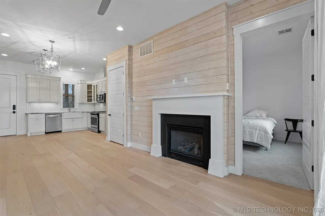 Photo 10 — 29 Water Street 3, Carlton Landing, OK 74432
