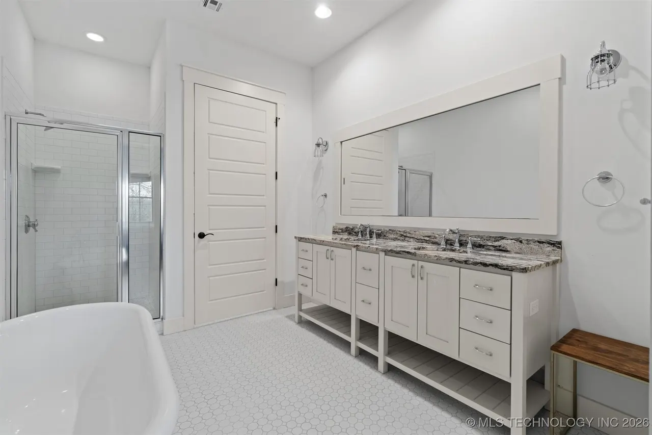 Photo 16 — 29 Water Street 3, Carlton Landing, OK 74432