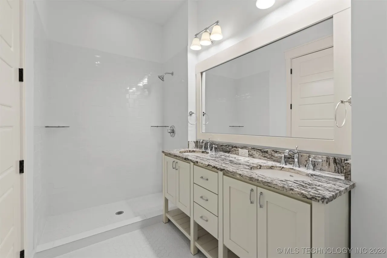 Photo 28 — 29 Water Street 3, Carlton Landing, OK 74432
