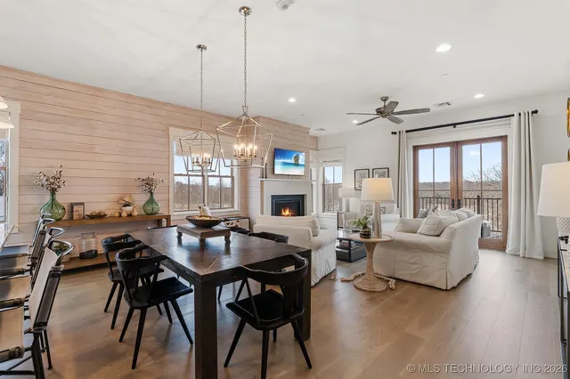 Photo 3 — 29 Water Street 6, Carlton Landing, OK 74432
