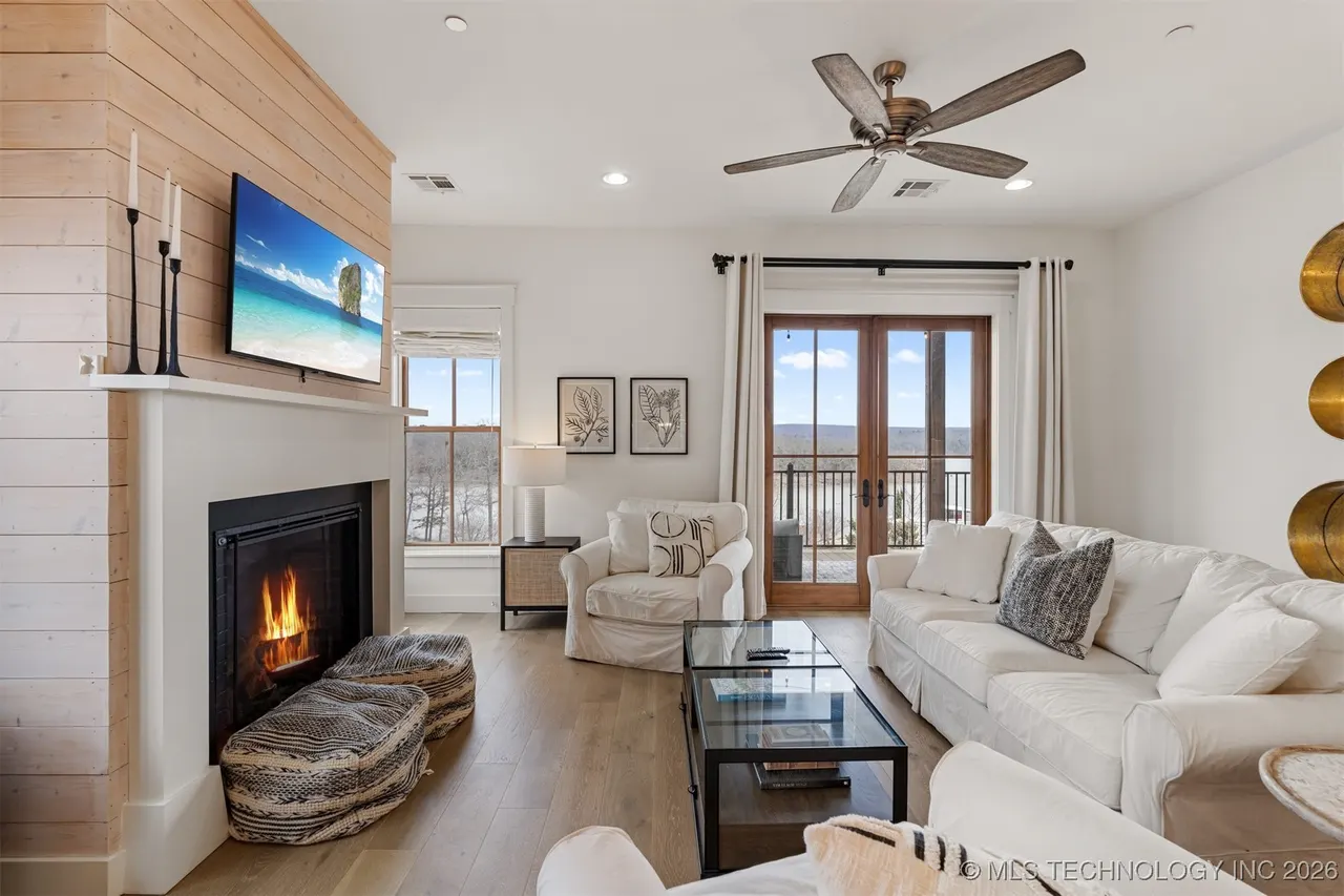 Photo 9 — 29 Water Street 6, Carlton Landing, OK 74432
