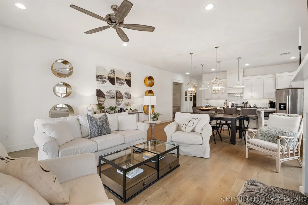 Photo 11 — 29 Water Street 6, Carlton Landing, OK 74432