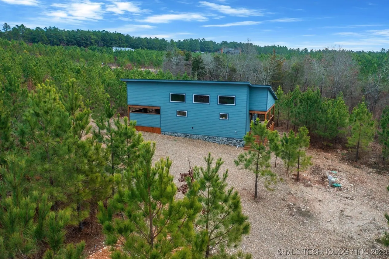 Front exterior — 106 Red Holly Trail, Broken Bow, OK 74728