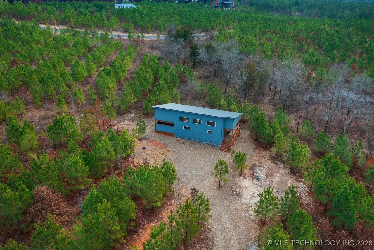 Photo 2 — 106 Red Holly Trail, Broken Bow, OK 74728