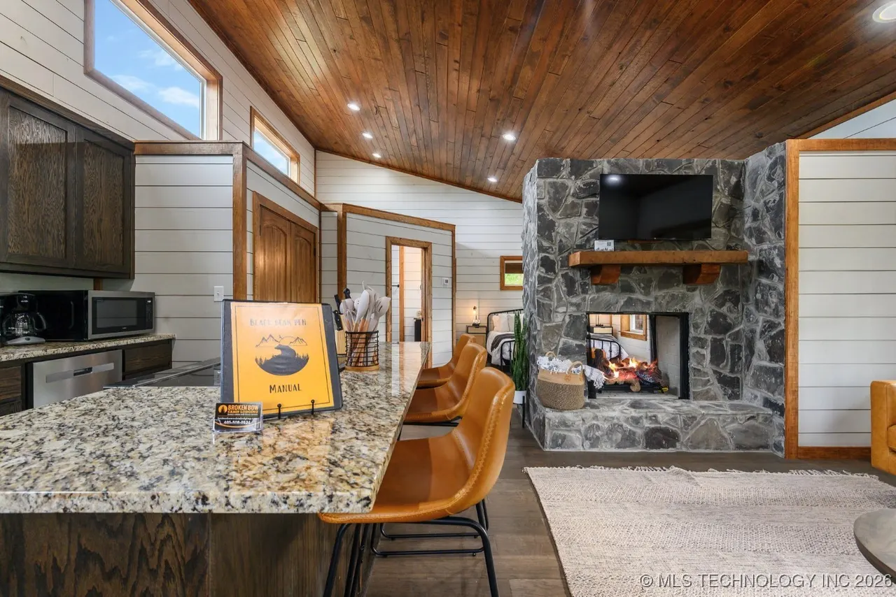 Photo 5 — 106 Red Holly Trail, Broken Bow, OK 74728