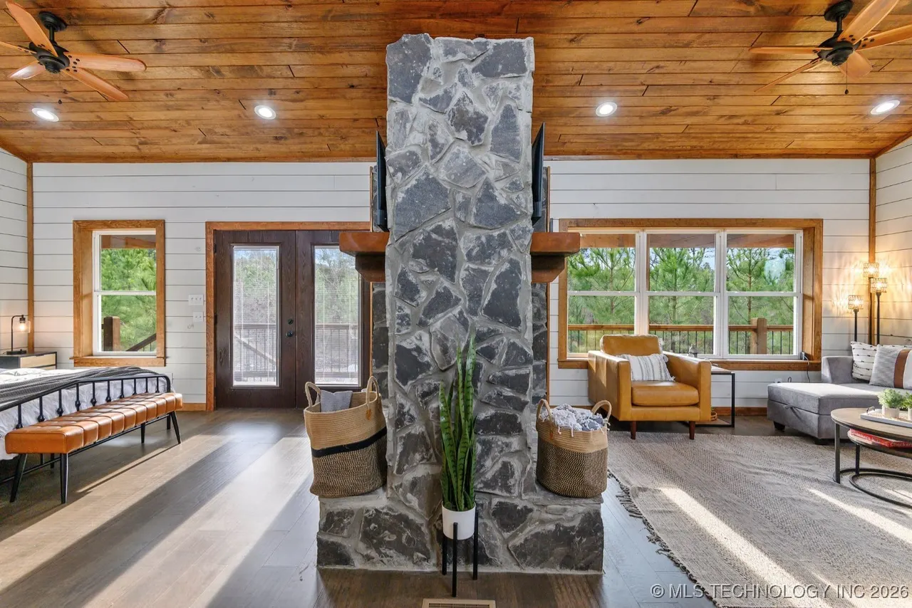 Photo 12 — 106 Red Holly Trail, Broken Bow, OK 74728
