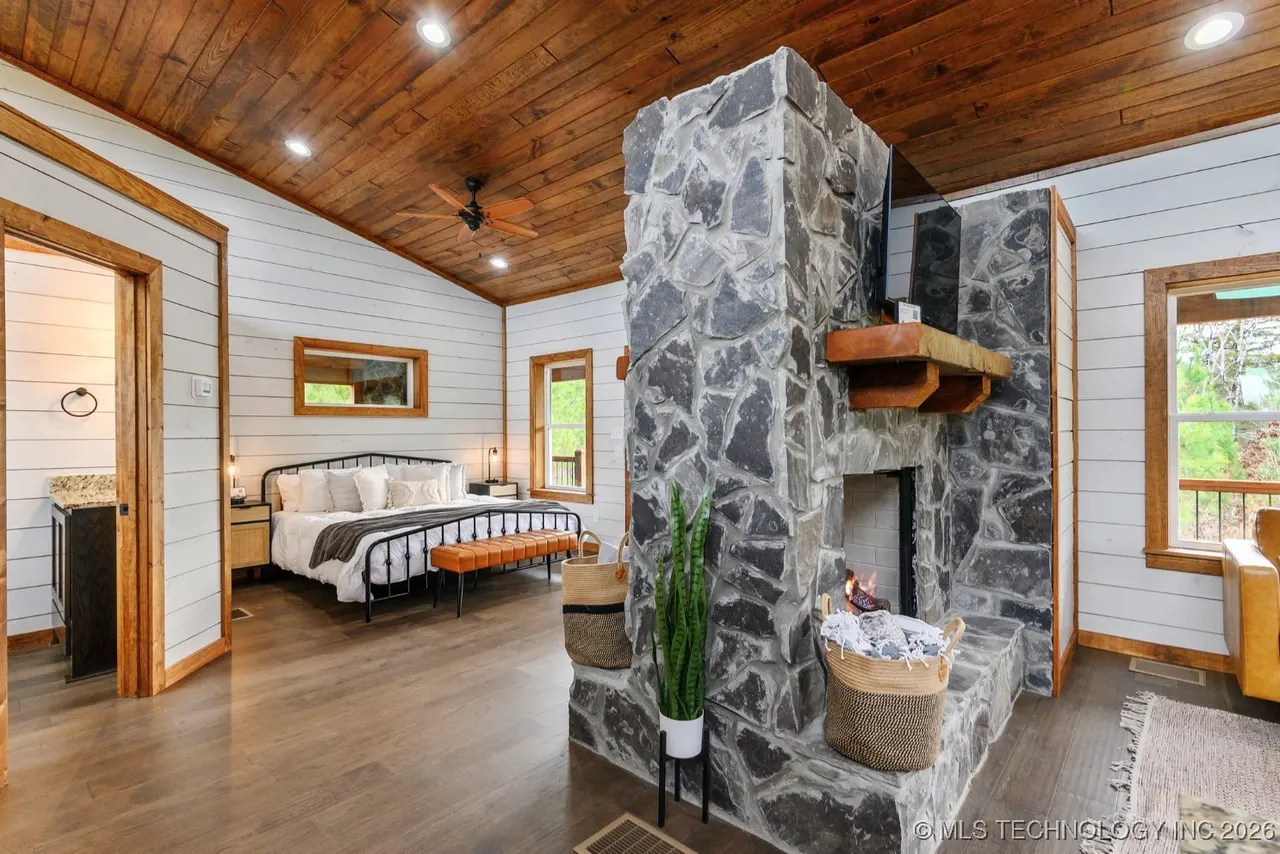 Photo 16 — 106 Red Holly Trail, Broken Bow, OK 74728