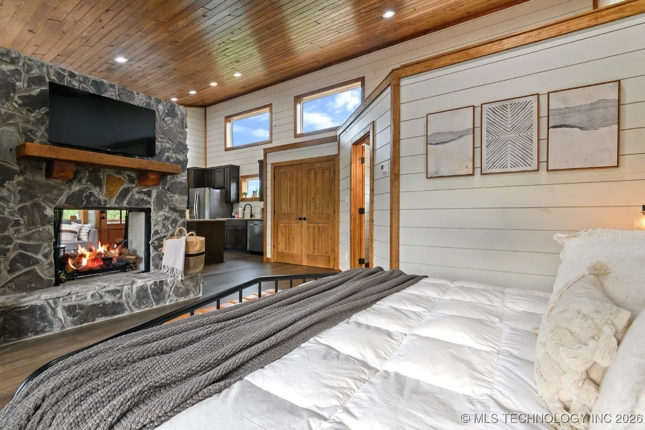 Photo 18 — 106 Red Holly Trail, Broken Bow, OK 74728