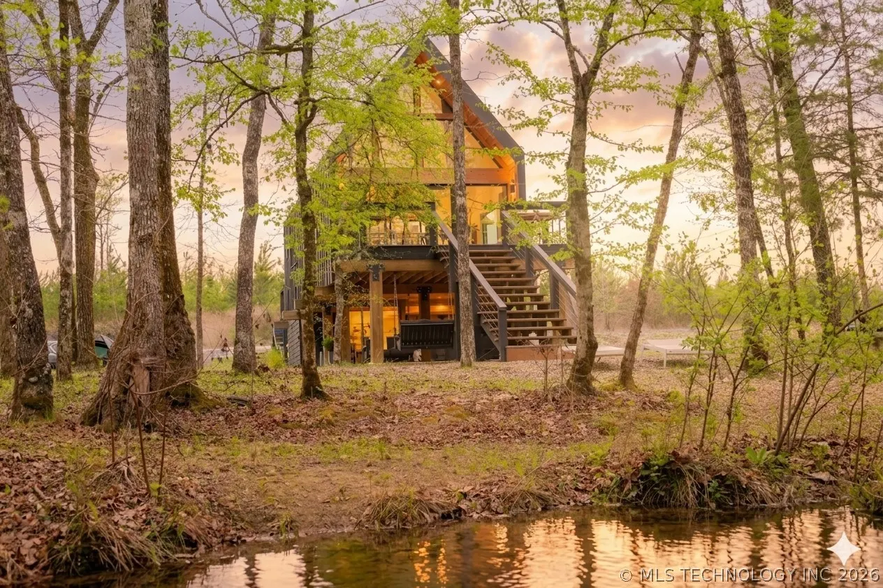 Photo 2 — 207 Lookout Pines, Broken Bow, OK 74728