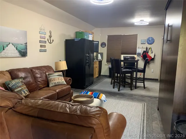 Photo 8 — 330 N Lakeshore Drive 330, Eufaula, OK 74432