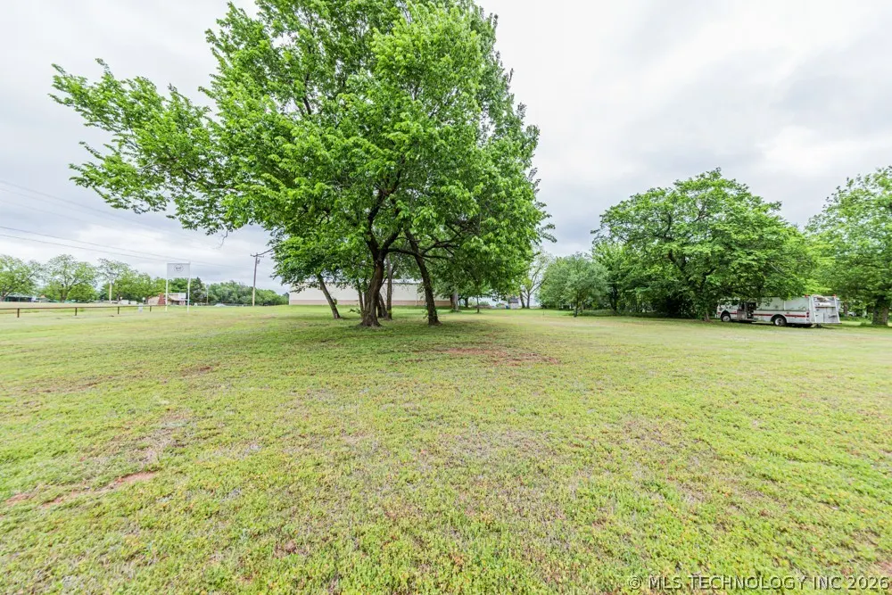 Photo 8 — 6909 E 6th Avenue, Stillwater, OK 74074