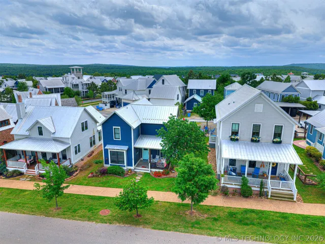 Photo 3 — 76 Lower Green Way, Carlton Landing, OK 74432