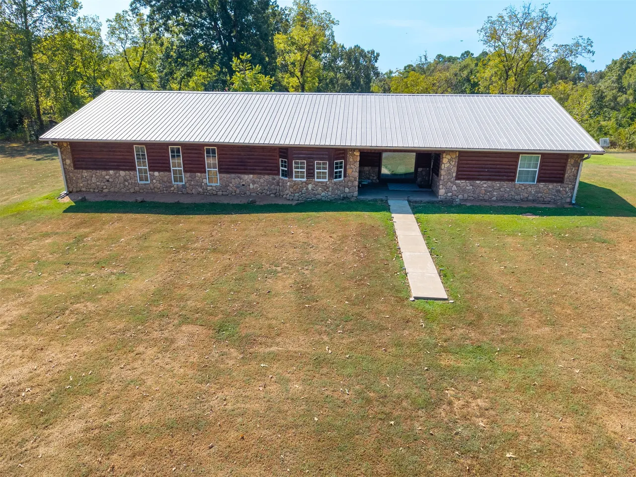 Front exterior — 1465 Bethel Cutoff, Broken Bow, OK 74728