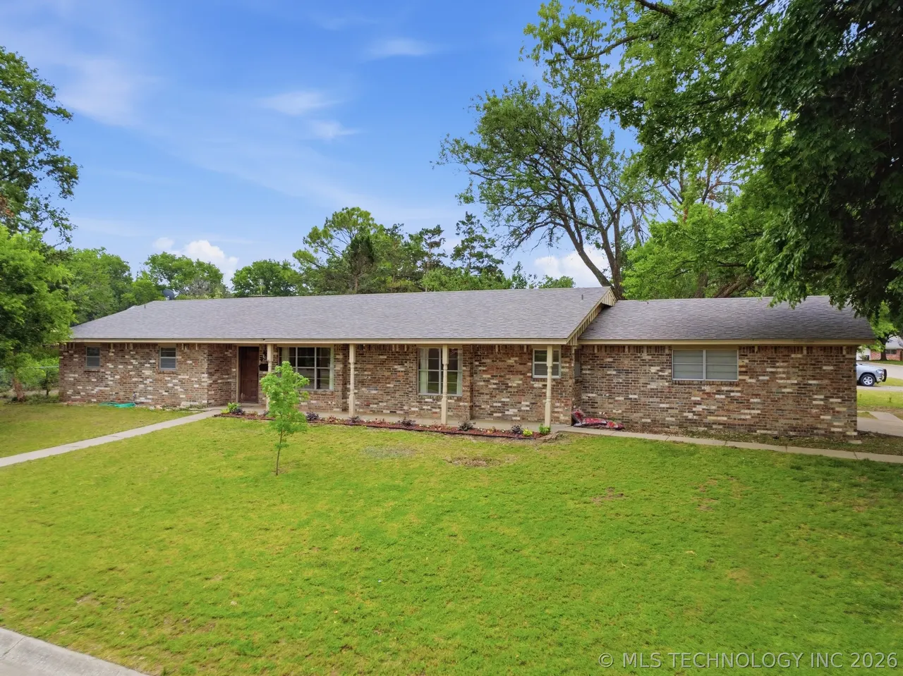 Front exterior — 2509 SE Quail Place, Bartlesville, OK 74006